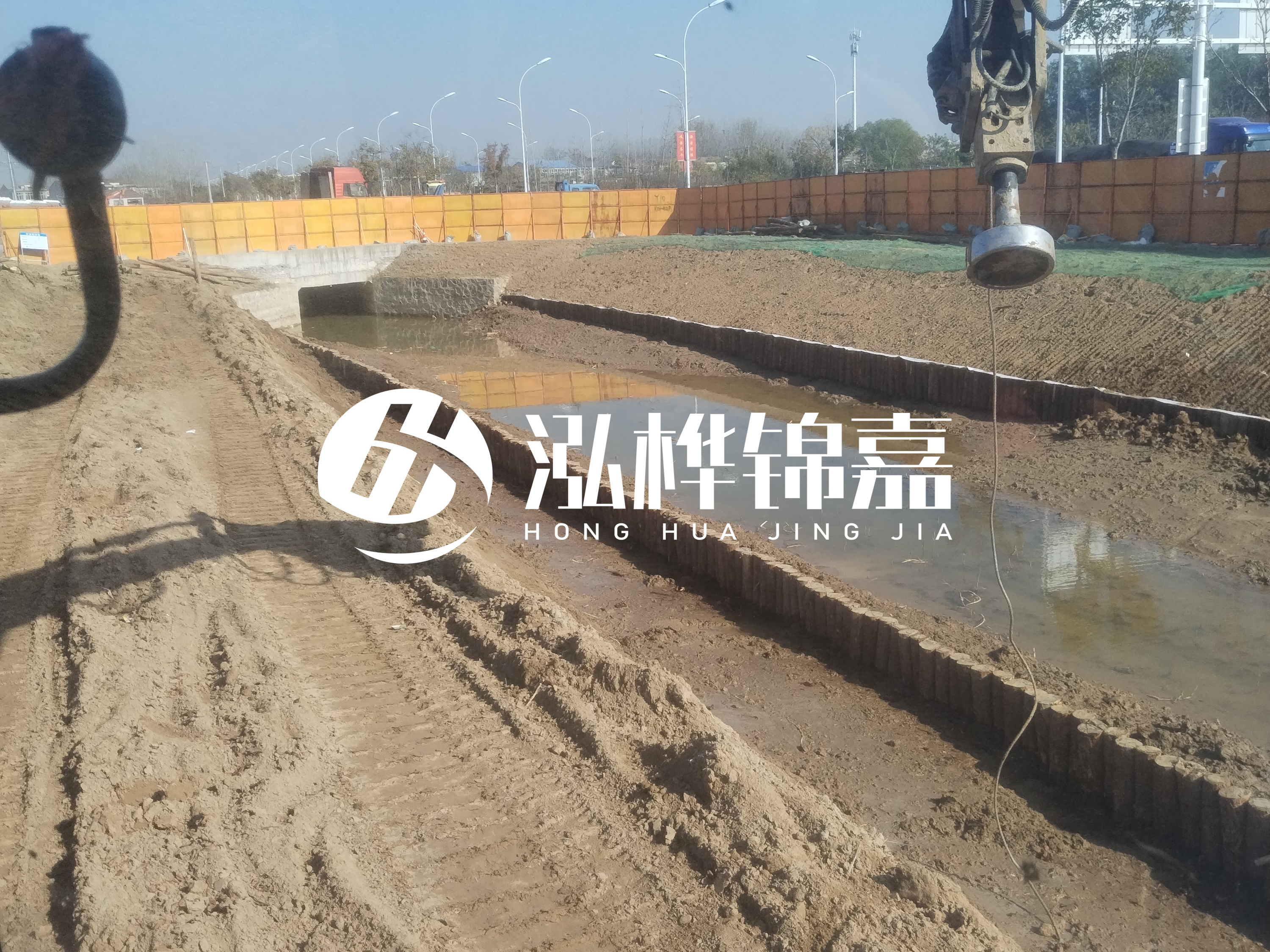 木樁打入地下作用是什么？松木樁在地底下會(huì)爛嗎？